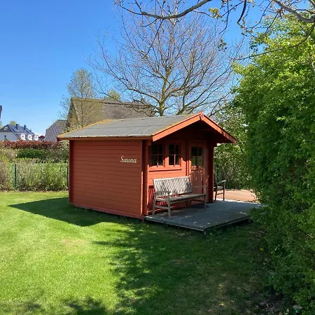 Strandlaeufer 公寓 *